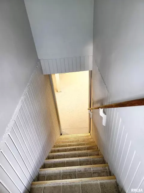 420 Flora Ave, Flora, IL 62839 photo 20