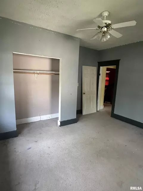 210 Mitchell St, Benton, IL 62812 photo 21