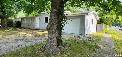 721 E Mckinley St, Herrin, IL 62948 photo 3