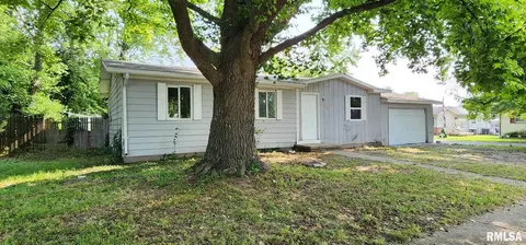 721 E Mckinley St, Herrin, IL 62948 photo 2