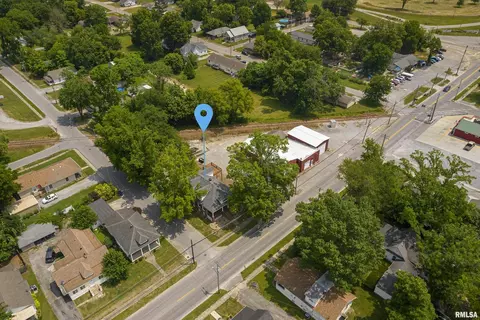 912 E Main St, Marion, IL 62959 photo 5