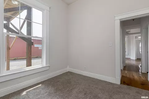 912 E Main St, Marion, IL 62959 photo 25
