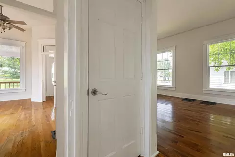 912 E Main St, Marion, IL 62959 photo 18