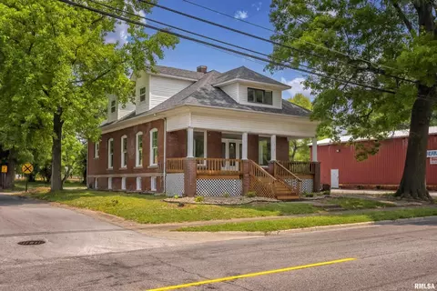 912 E Main St, Marion, IL 62959