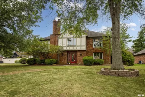 1813 Wolff Dr, Marion, IL 62959