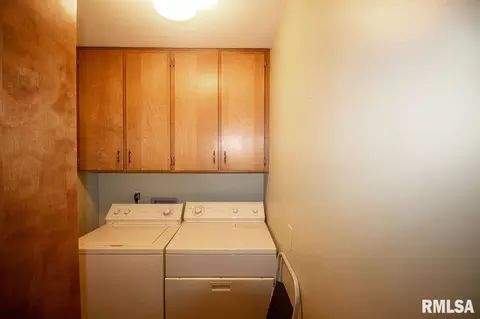 640 Nancy Dr, Centralia, IL 62801 photo 13