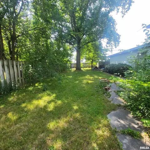 226 N Beech St, Centralia, IL 62801 photo 26