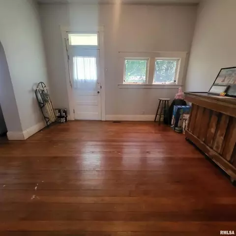 226 N Beech St, Centralia, IL 62801 photo 7