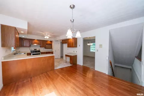 408 Jay Dr, Mount Vernon, IL 62864 photo 8