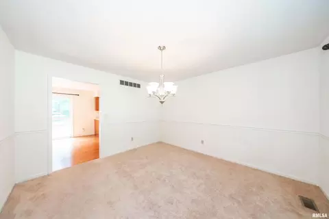 408 Jay Dr, Mount Vernon, IL 62864 photo 5