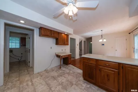 408 Jay Dr, Mount Vernon, IL 62864 photo 12