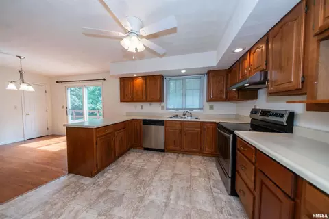 408 Jay Dr, Mount Vernon, IL 62864 photo 10