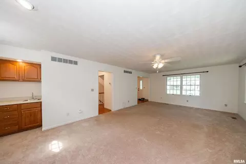 408 Jay Dr, Mount Vernon, IL 62864 photo 18
