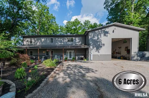 1508 W Stotlar St, Herrin, IL 62948