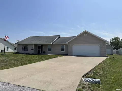 11266 Alta Dr, Carterville, IL 62918