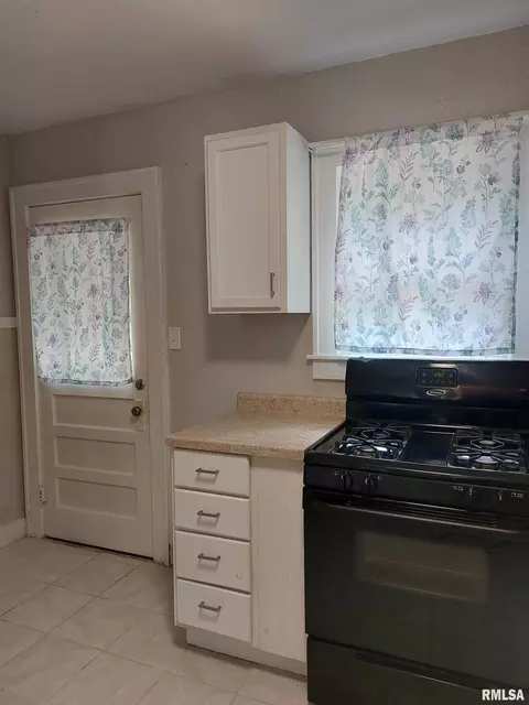 1918 Richview Rd, Mount Vernon, IL 62864 photo 9
