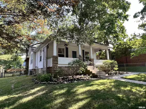 509 W Sycamore St, Carbondale, IL 62901