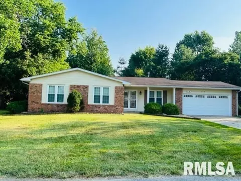 3118 Mulberry Dr, Mount Vernon, IL 62864