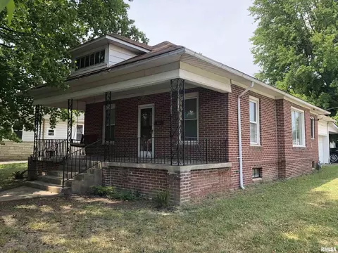 1008 E Boulevard St, Marion, IL 62959