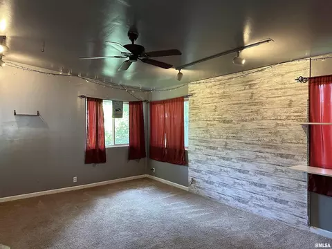 1108 N 9th St, Herrin, IL 62948 photo 6