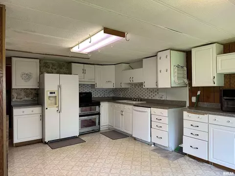 1108 N 9th St, Herrin, IL 62948 photo 12