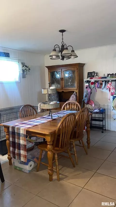 15797 Willis Rd, Benton, IL 62812 photo 8