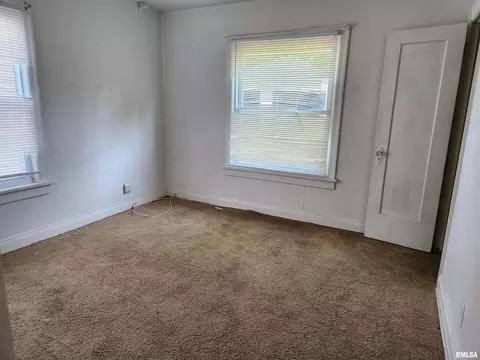 817 Maple St, Mount Vernon, IL 62864 photo 9