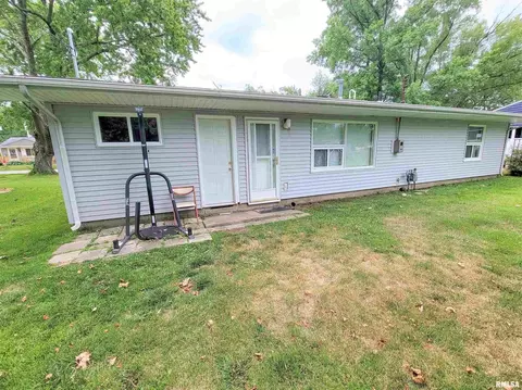 815 E 4th St, Flora, IL 62839 photo 53