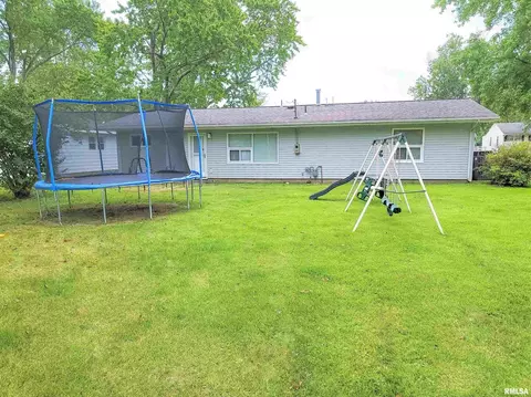 815 E 4th St, Flora, IL 62839 photo 54