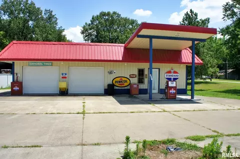 3764 Doug Sumner Ln, Metropolis, IL 62960