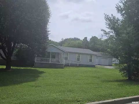 418 Liberty Rd, Harrisburg, IL 62946