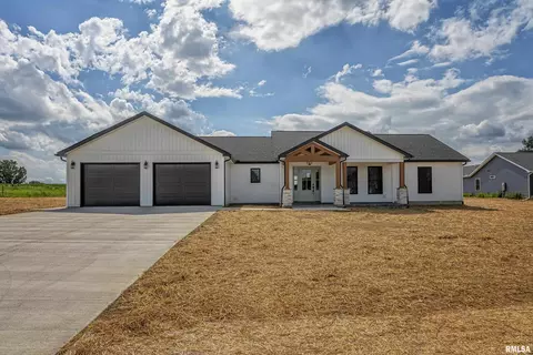 1804 Ramsey Dr, Marion, IL 62959