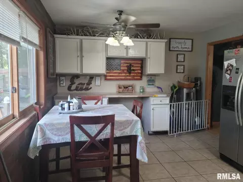 115 Young Ave, Anna, IL 62906 photo 9