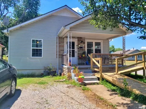 1819 Gibbons St, Metropolis, IL 62960