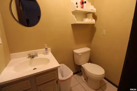 115 Fielder Dr, Salem, IL 62881 photo 10