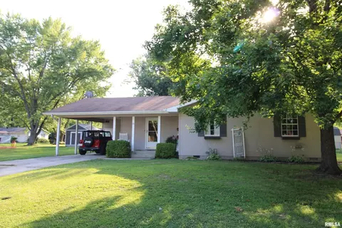 115 Fielder Dr, Salem, IL 62881 photo 1