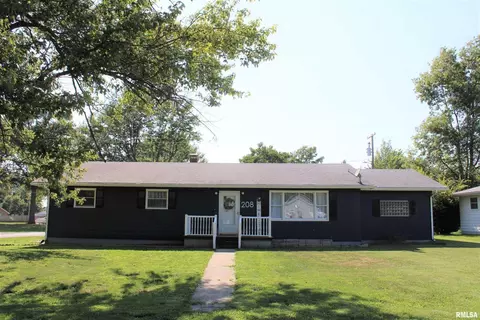208 S 4th St, Irvington, IL 62848