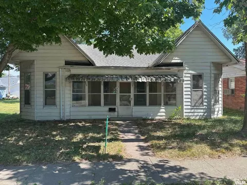 507 W South St, Pinckneyville, IL 62274