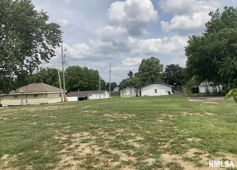 1007 W Lee Ave, Marion, IL 62959