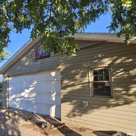2306 Old Broughton Rd, Eldorado, IL 62930 photo 8