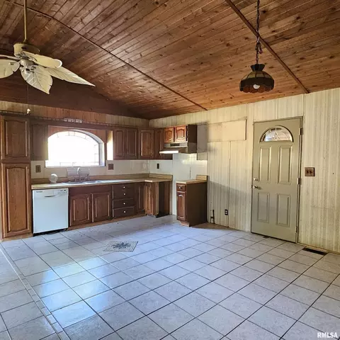 2306 Old Broughton Rd, Eldorado, IL 62930 photo 11