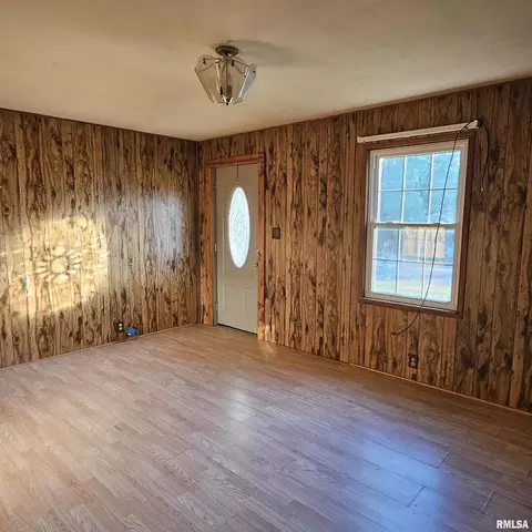 2306 Old Broughton Rd, Eldorado, IL 62930 photo 15
