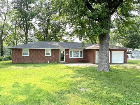 104 N Poplar St, De Soto, IL 62924