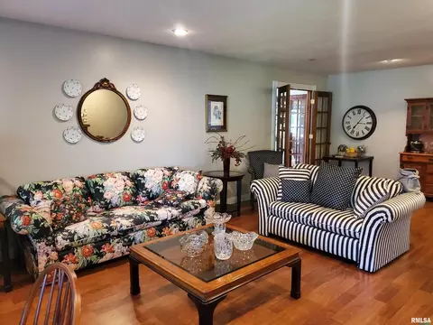 112 Apple Ln, Anna, IL 62906 photo 9
