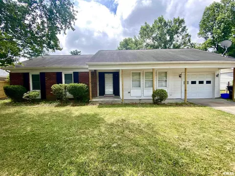1717 W Walnut St, Carbondale, IL 62901