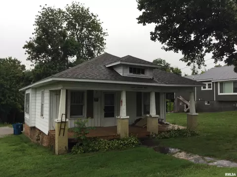701 E Heacock St, Jonesboro, IL 62952
