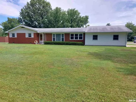 52 Cherry Dr, Mount Vernon, IL 62864