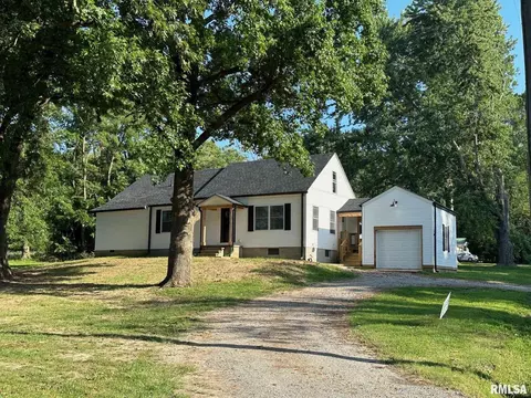 14045 E State Highway 34 Hwy, Benton, IL 62812