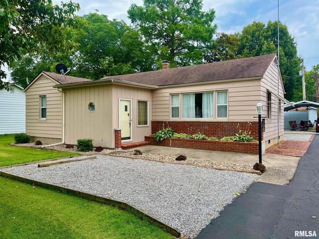 308 Bailey Ln, Benton, IL 62812