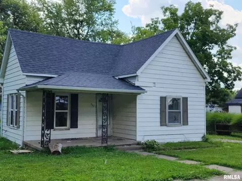 307 S 4th St, Dahlgren, IL 62828